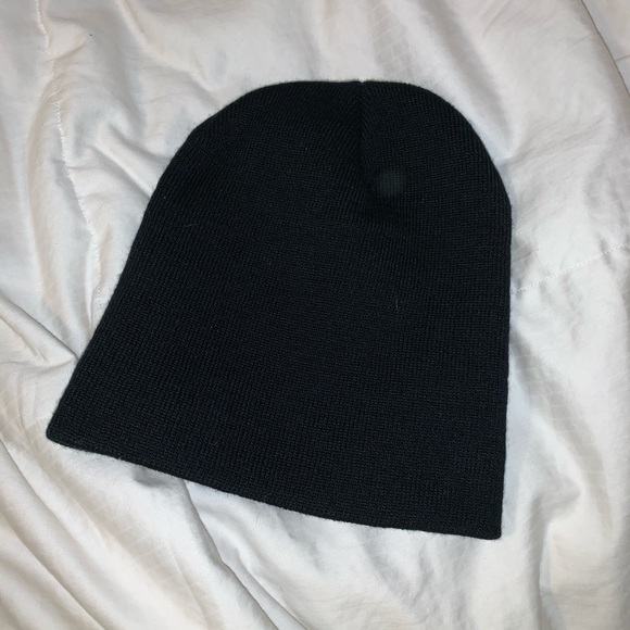 NWOT Equinox Beanie - Picture 3 of 5